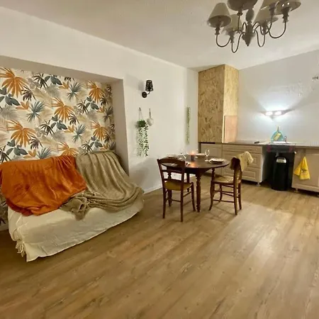 Holiday home Nuit Au Calme, En Pleine Nature
